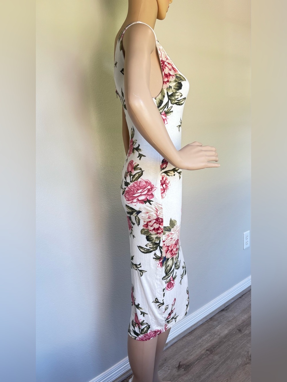 Popular Basics White Midi Dress with Pink Rose Print and back zipper Medium - Picture 5 of 14